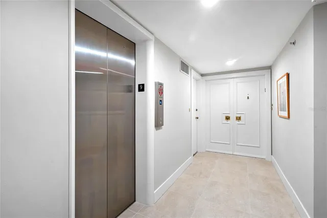 $9,000 | 601 Longboat Club Road, Unit 902S, Longboat Key, FL 34228