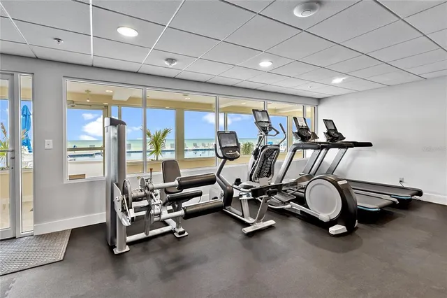 $9,000 | 601 Longboat Club Road, Unit 902S, Longboat Key, FL 34228