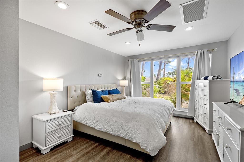 601 Longboat Club Road, Unit 902S Longboat Key, FL 34228 - Photo 44 of 65