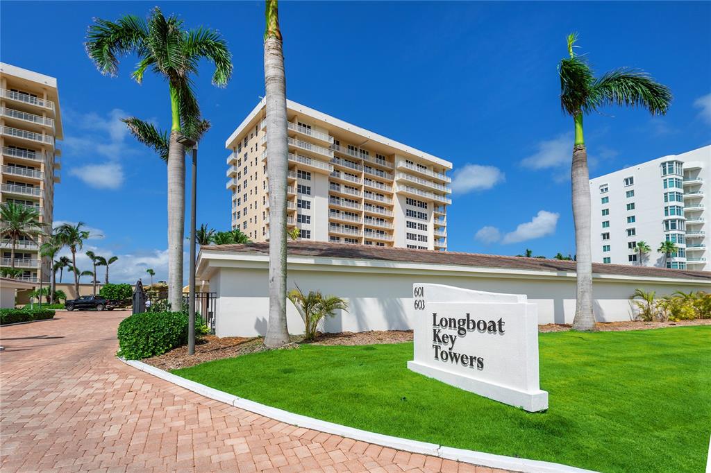 601 Longboat Club Road, Unit 902S Longboat Key, FL 34228 - Photo 47 of 61