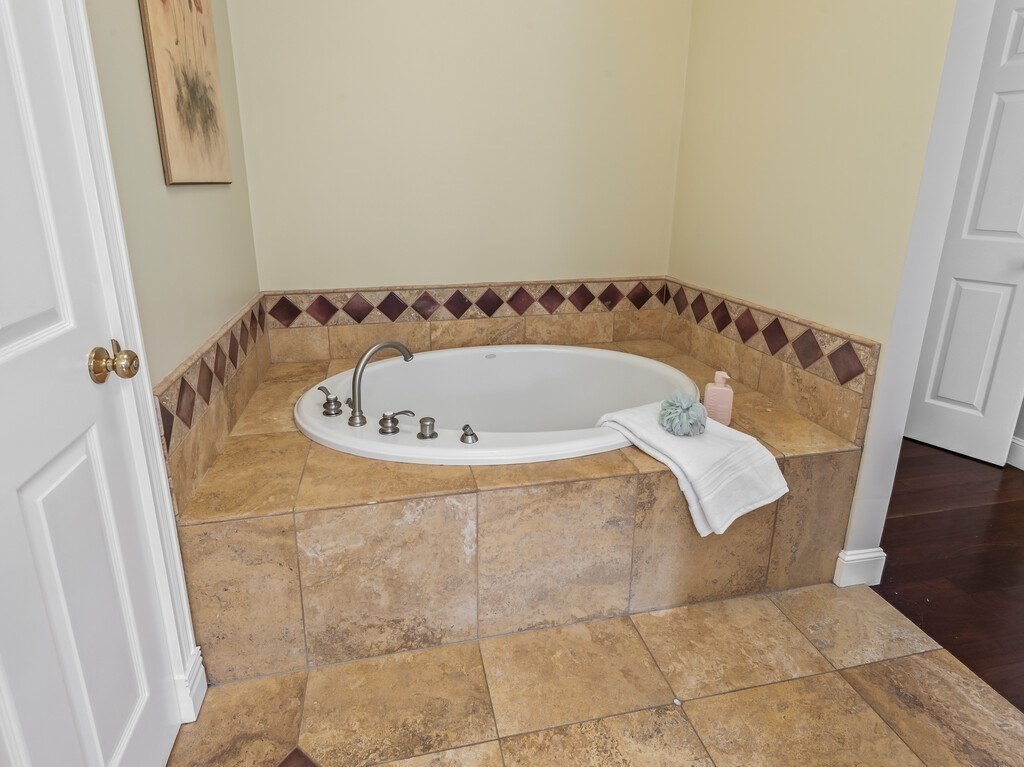15 Stagecoach Road Princeton, MA 01541 - Photo 31 of 41 a bath tub sitting in a bathroom