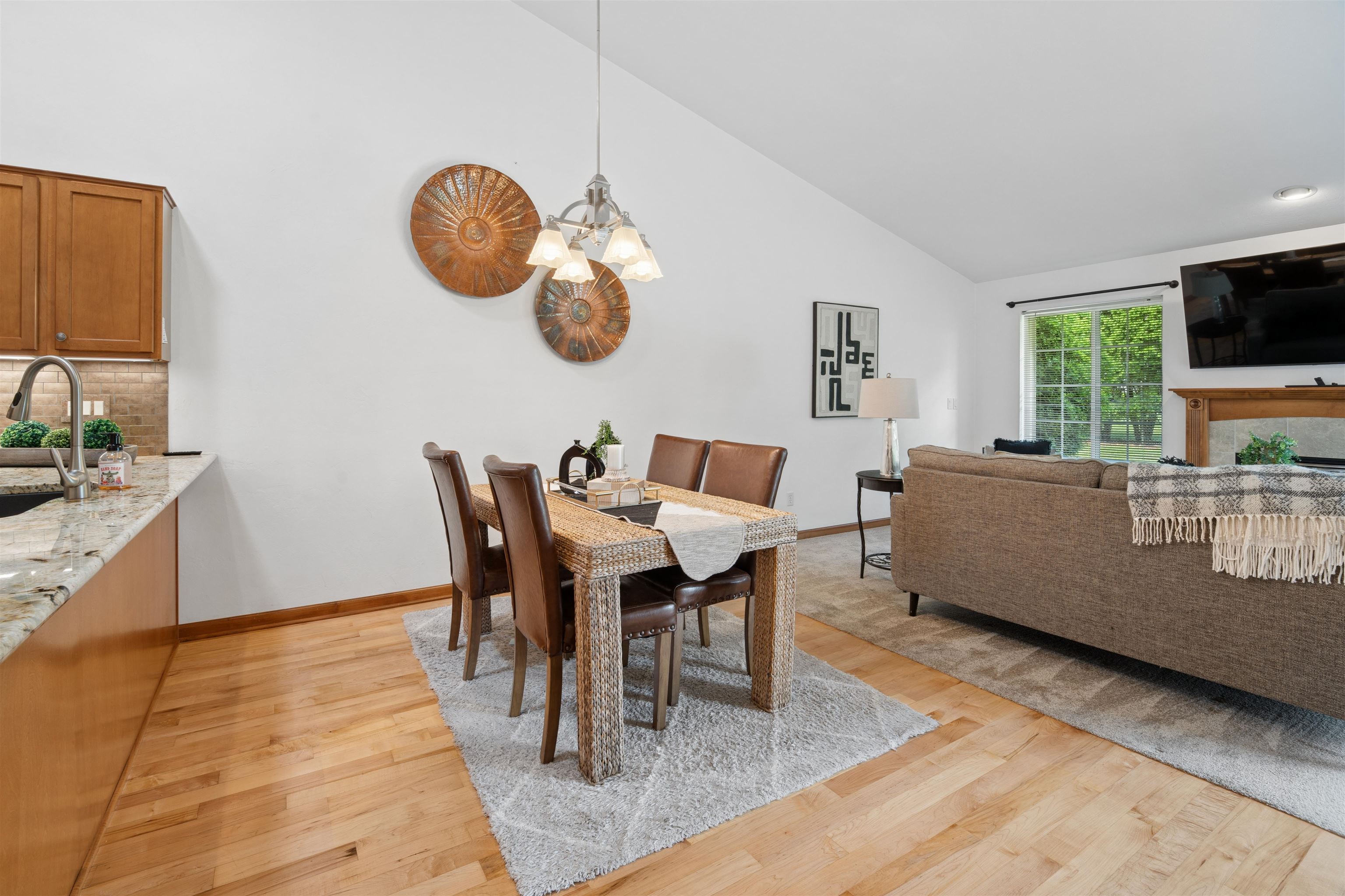 4490 West Trasino Way Appleton, WI 54913 - Photo 6 of 24