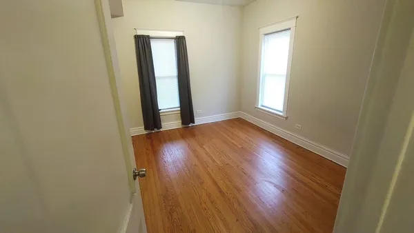 $1,250 | 111 North Center Street, Unit 2R, Joliet, IL 60435