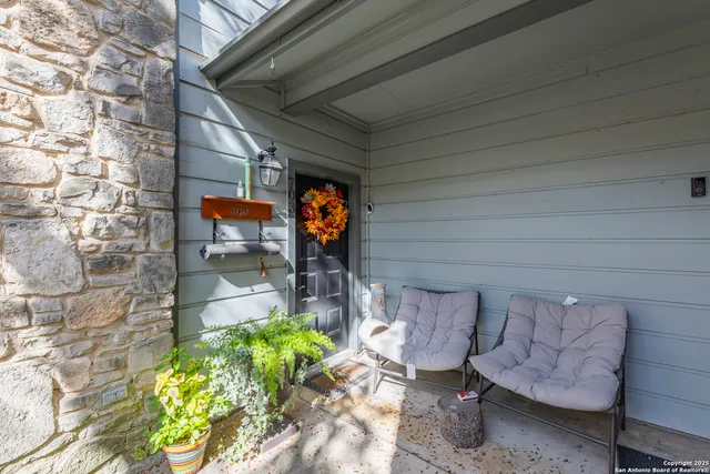 a view of an entryway