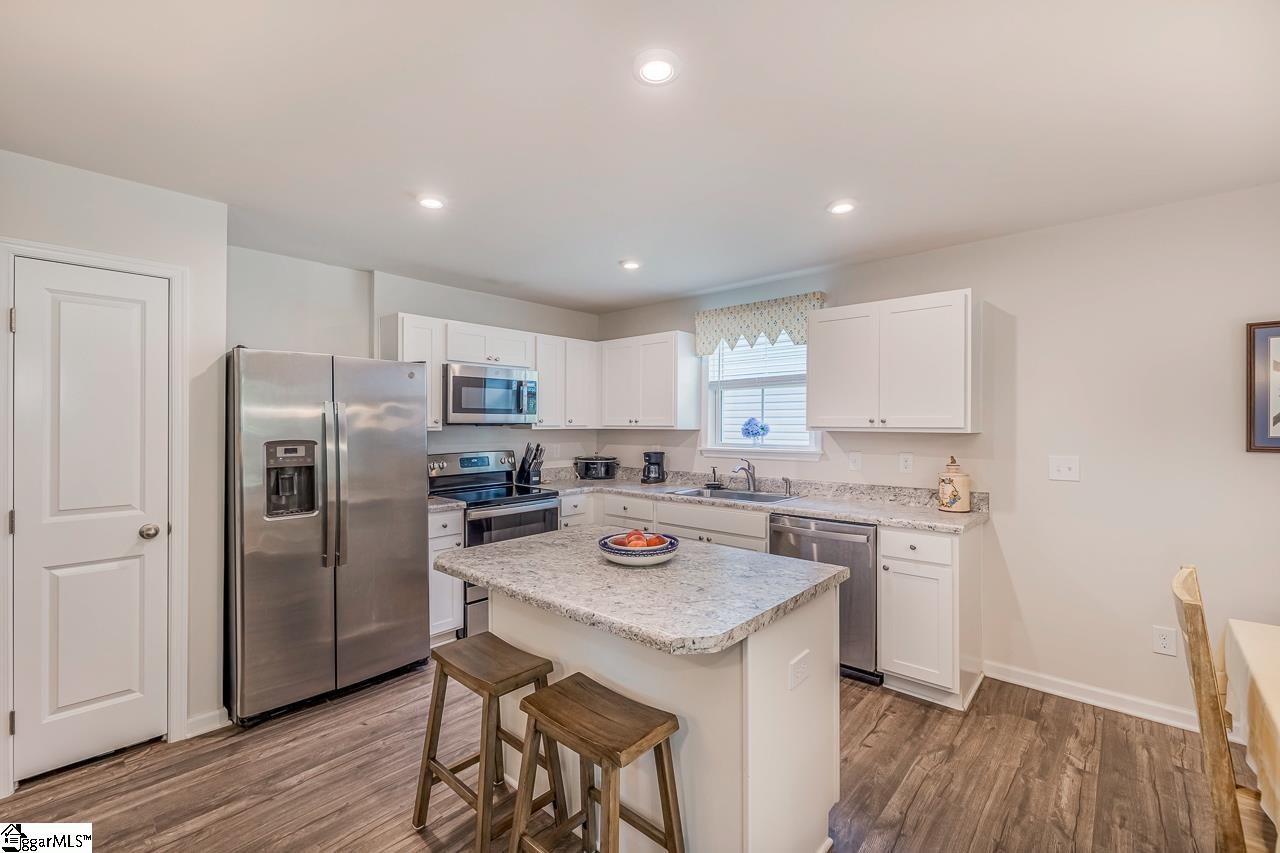 349 Elwin Lane Greer, SC 29651 - Photo 6 of 22 Gallery Image 6