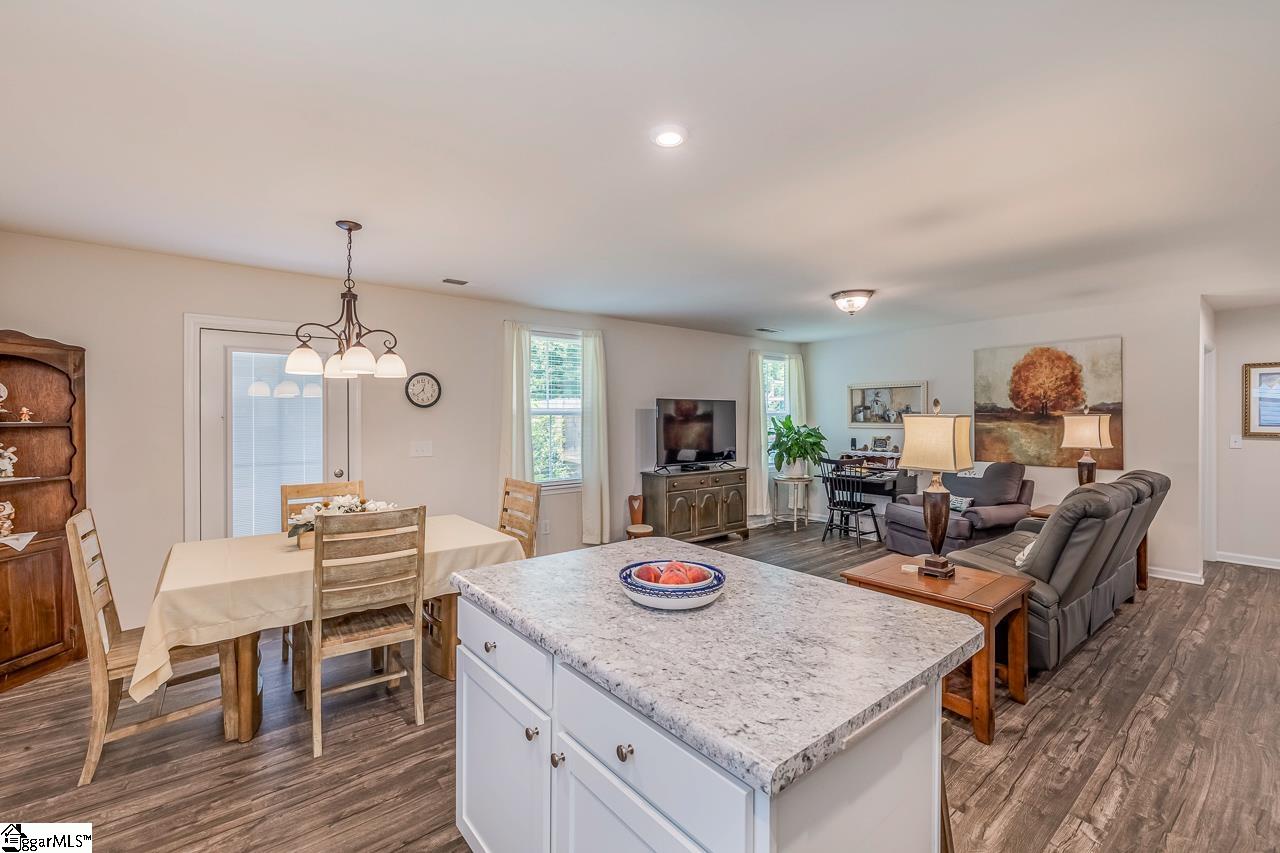 349 Elwin Lane Greer, SC 29651 - Photo 7 of 22 Gallery Image 7
