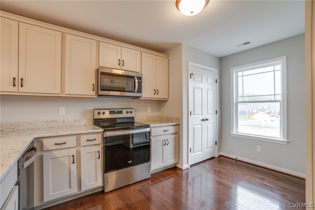 1467 Nelsons Bridge Road Hanover, VA 23069 - Photo 6 of 30 Gallery Image 6
