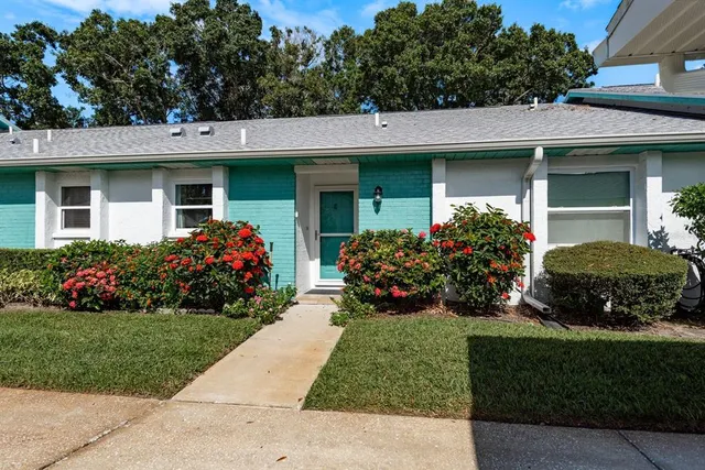 $289,000 | 1109 Tartan Drive, Unit C, Palm Harbor, FL 34684