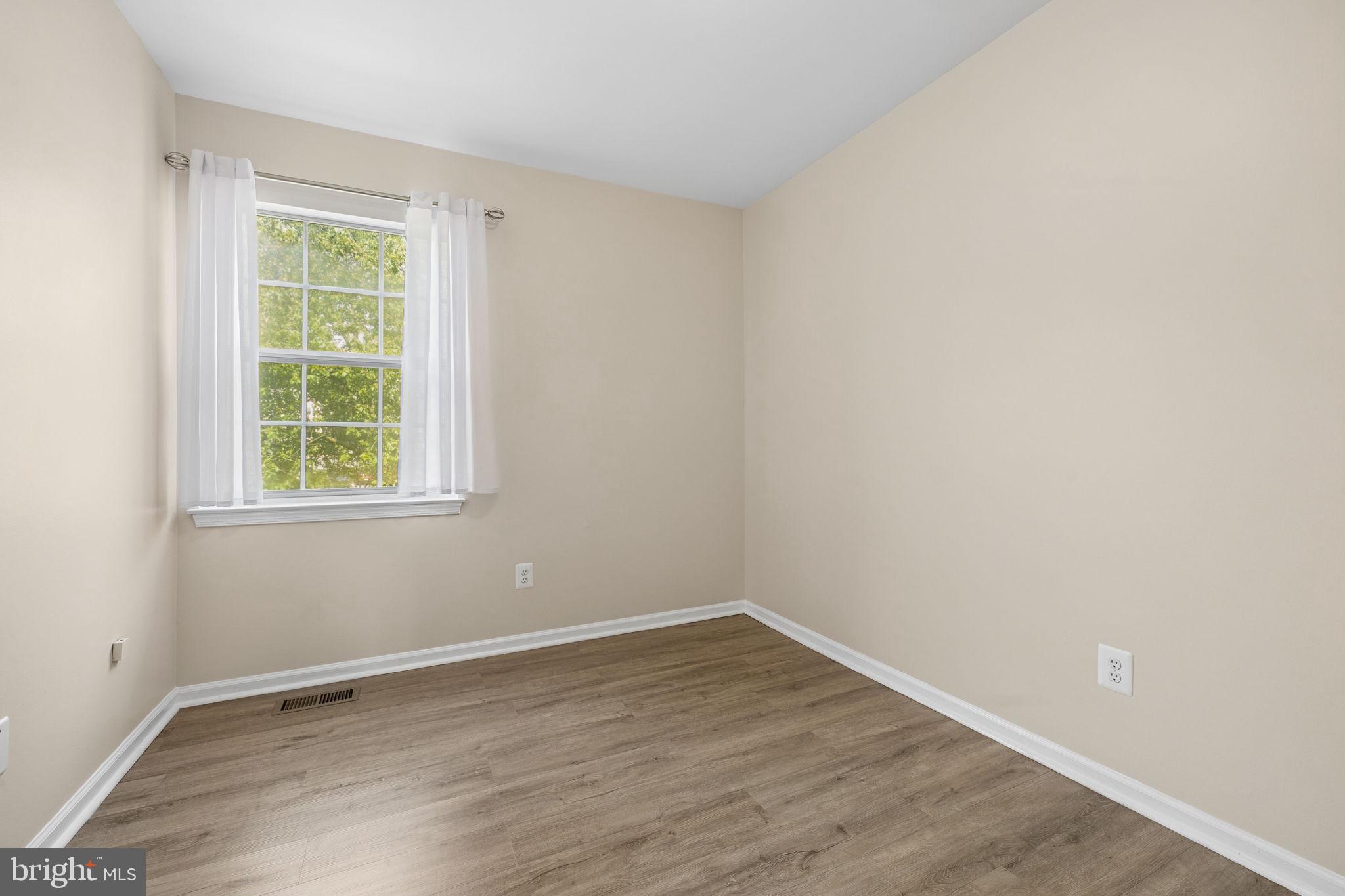 4048 Spring Run Court Chantilly, VA 20151 - Photo 22 of 33 Gallery Image 22