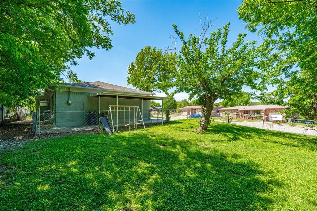 1733 Ransom Terrace Fort Worth, TX 76112 - Photo 25 of 29