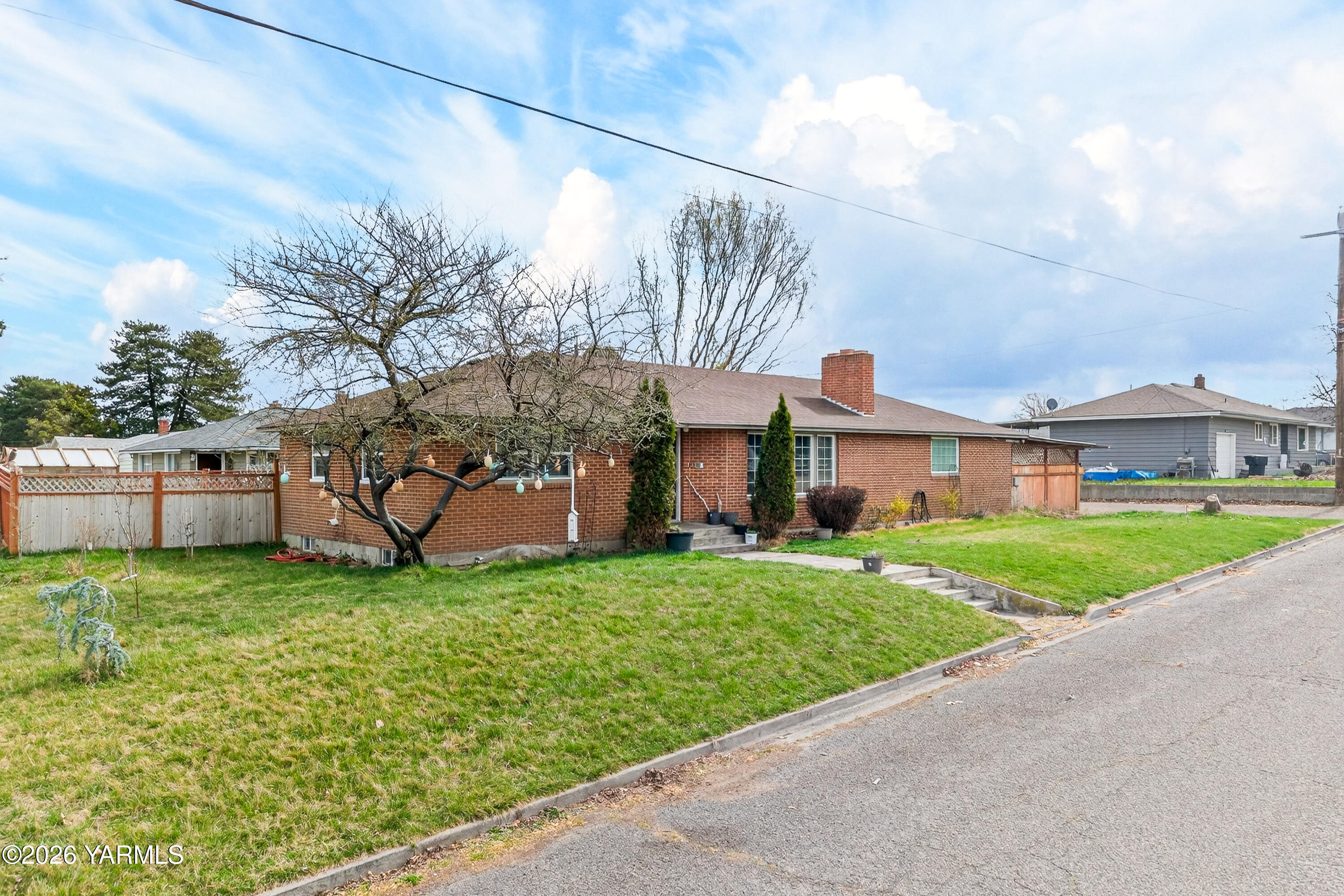 217 Velma Street Grandview, WA 98930 - Photo 39 of 46 DJI_20260315131133_0806_D