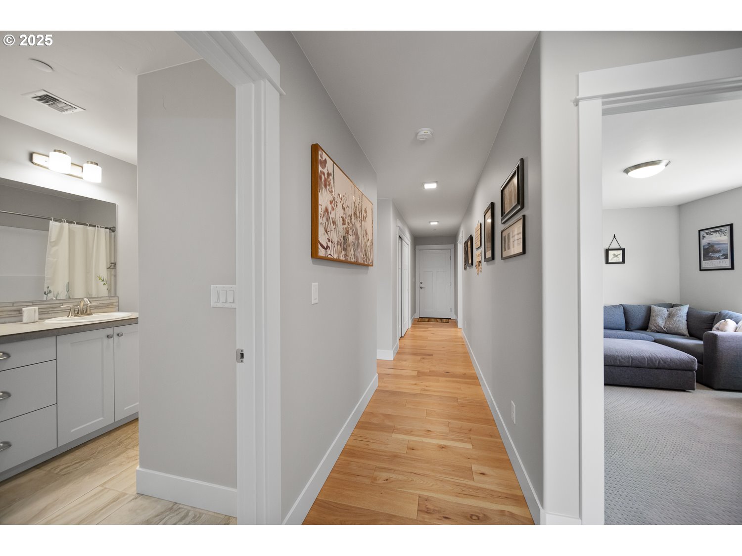 4416 Southeast Laredo Road Prineville, OR 97754 - Photo 28 of 36 a hallway with view of living room