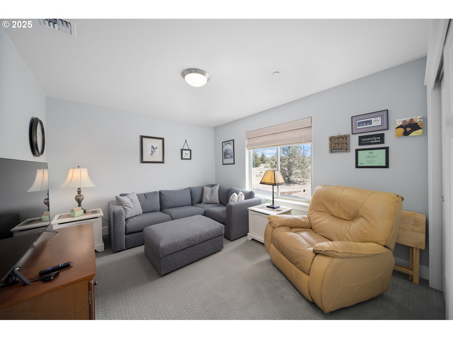 4416 Southeast Laredo Road Prineville, OR 97754 - Photo 31 of 36 a living room with furniture and a window