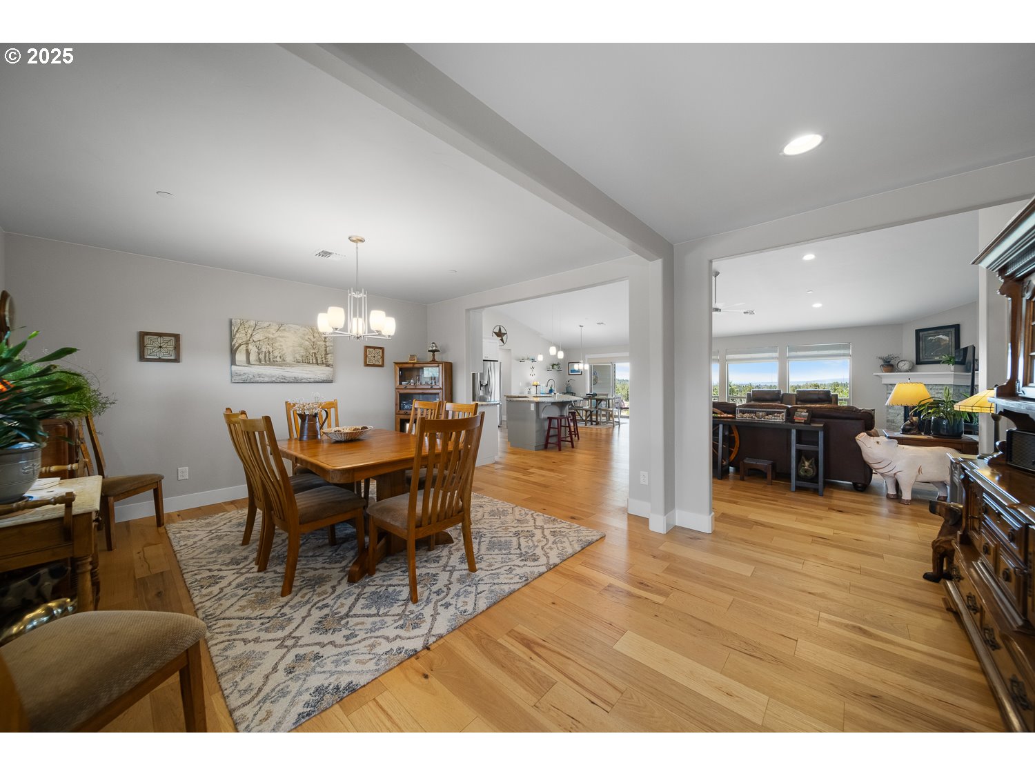 4416 Southeast Laredo Road Prineville, OR 97754 - Photo 8 of 36 a view of a dining area with furniture