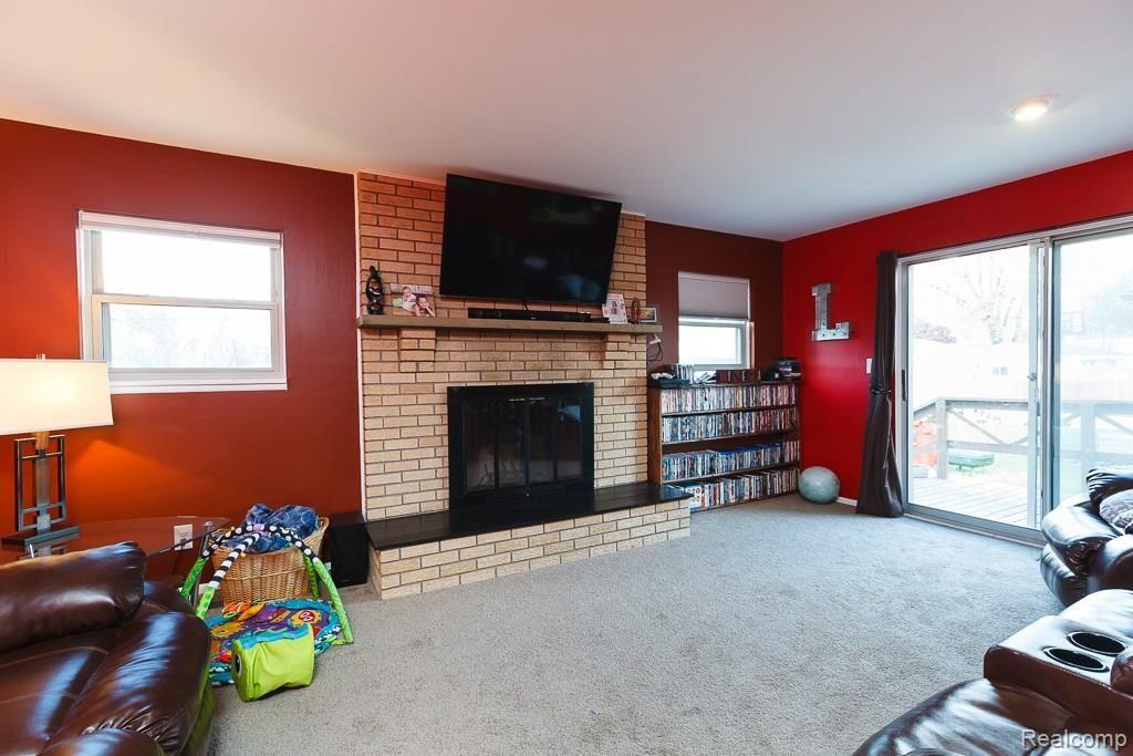 31131 Kelly Road Fraser, MI 48026 - Photo 9 of 23