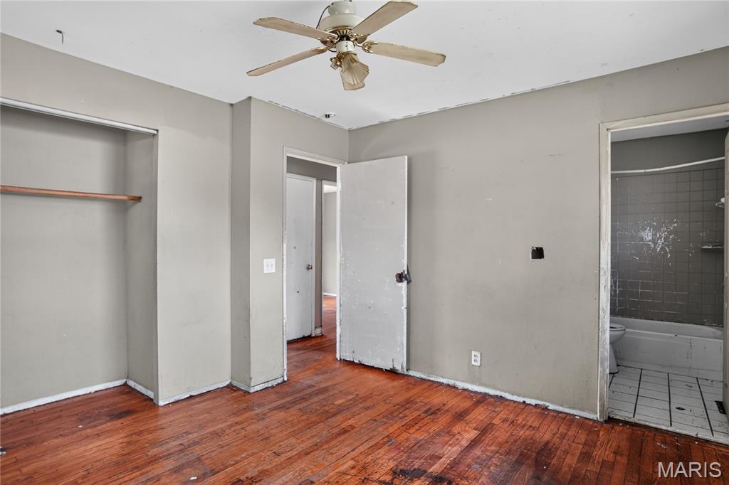2325 Patterson Road Florissant, MO 63031 - Photo 15 of 28