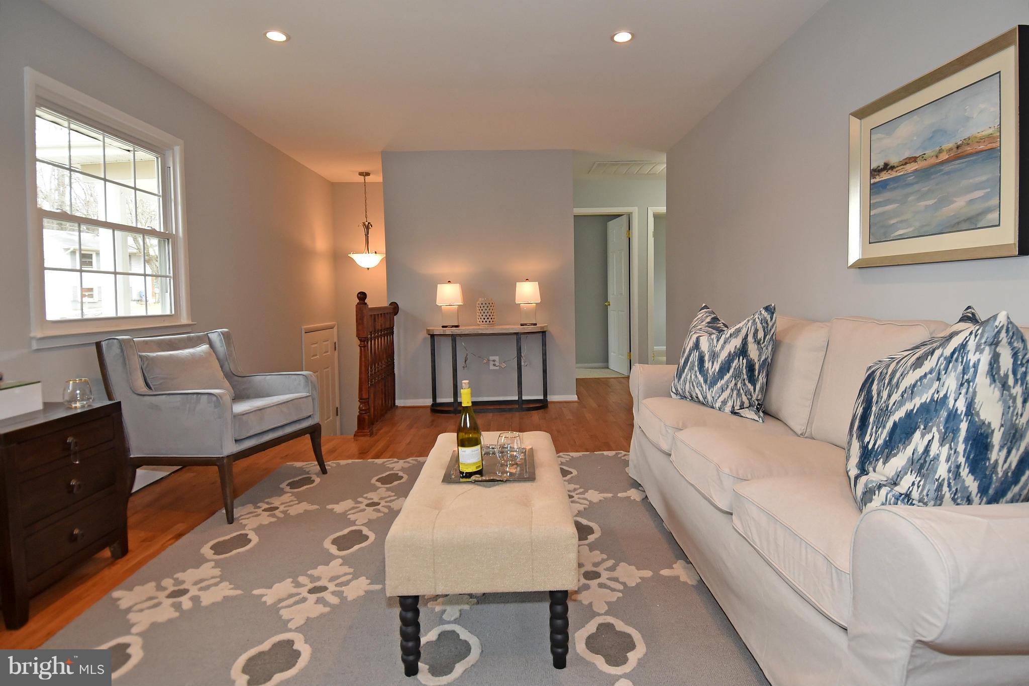 4123 Granby Road Woodbridge, VA 22193 - Photo 7 of 28 Living Room