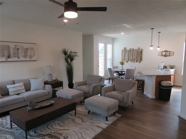 $274,500 | 4744 Sprout Crk Court, Conroe, TX 77304