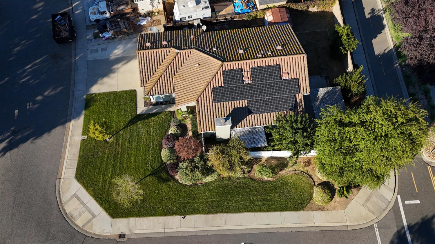 1080 Zumstein Drive Ripon, CA 95366 - Photo 2 of 3
