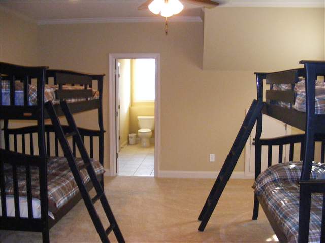 121 Deans Point Martin, GA 30557 - Photo 9 of 13 Gallery Image 9