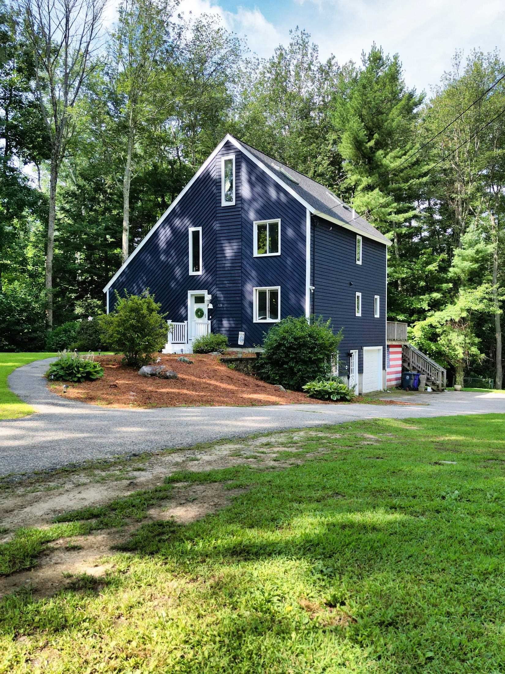 120 Wheel Wright Road Hampstead, NH 03841 - Photo 3 of 28 Gallery Image 3