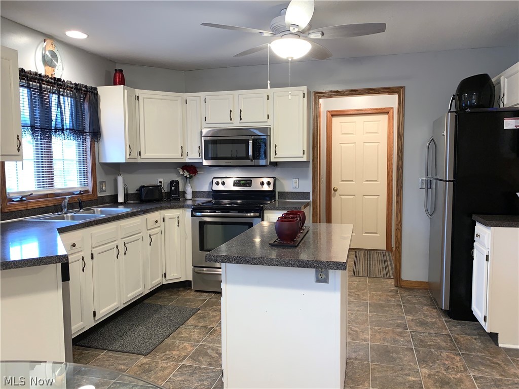 1409 Bravado Road Southwest Canton, OH 44706 - Photo 19 of 35 Gallery Image 19