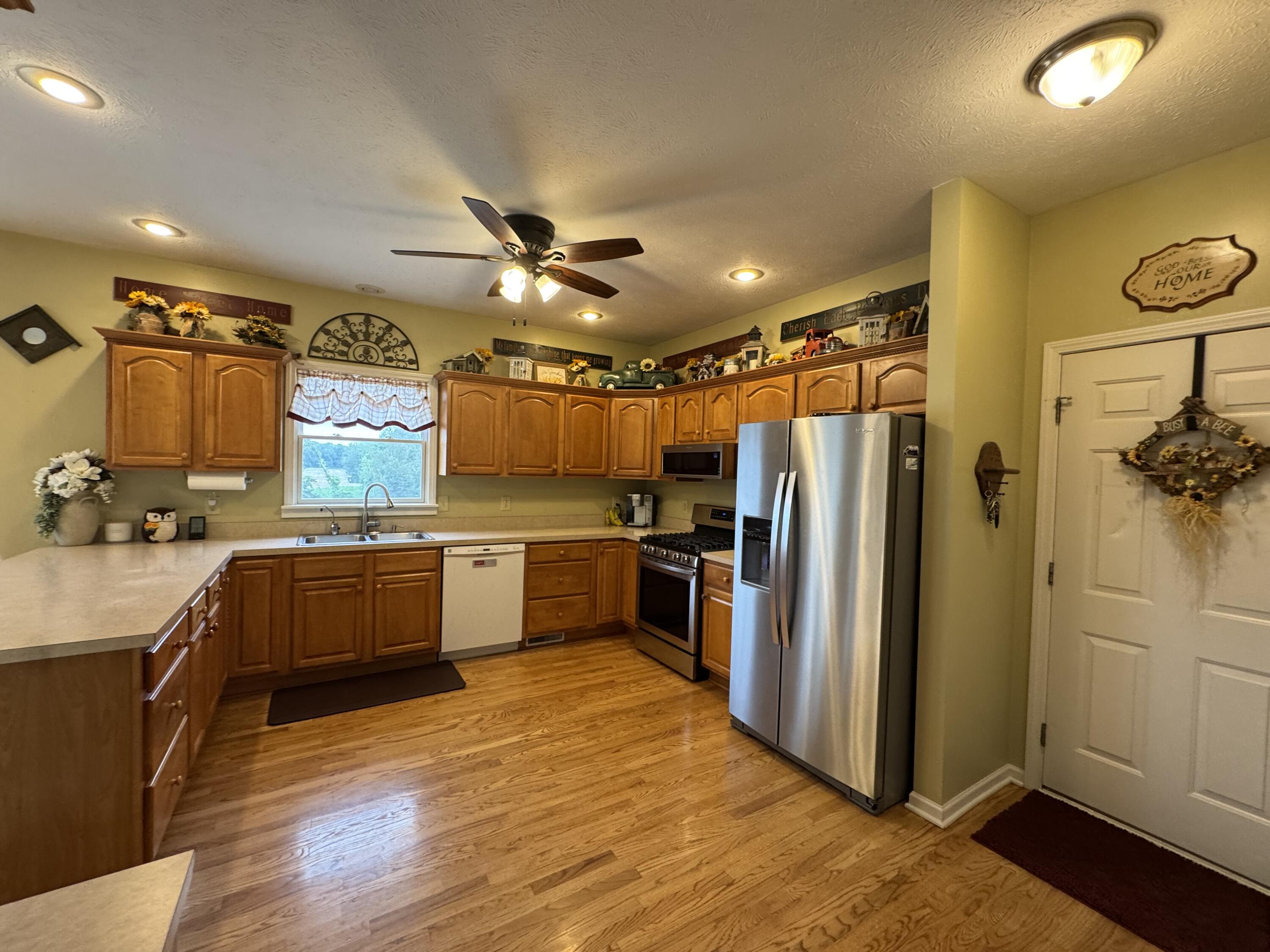 51701 Leach Road Dowagiac, MI 49047 - Photo 3 of 50 IMG_0507