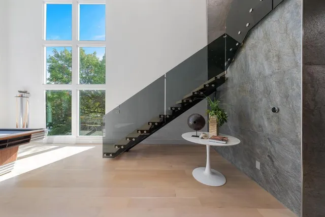 a view of entryway and hall