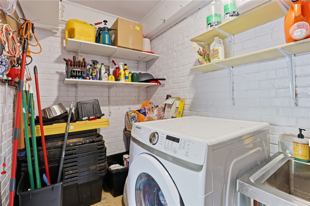 623 West Springwood Drive Seneca, SC 29672 - Photo 20 of 50 Functional utility space with durable finishes and practical storage solutions.