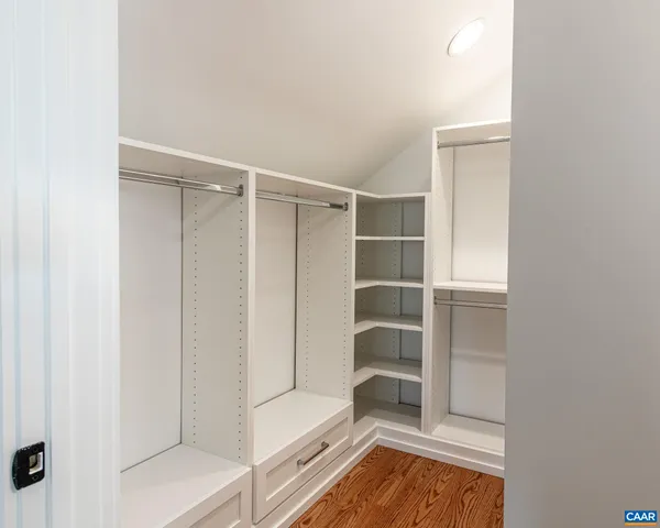 a view of an entryway and bedroom