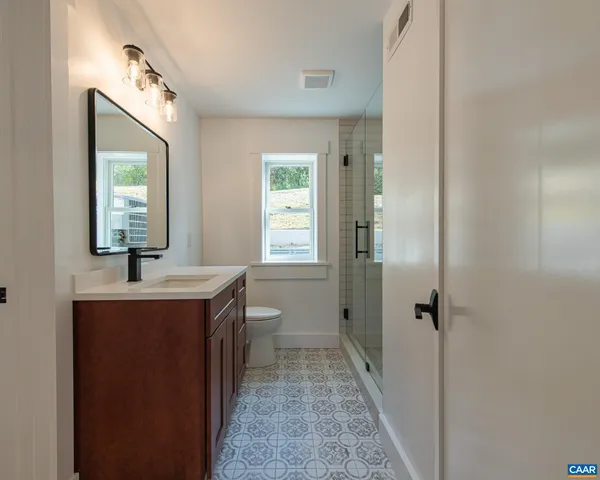 $2,400,000 | 49 Canterbury Road, Charlottesville, VA 22903