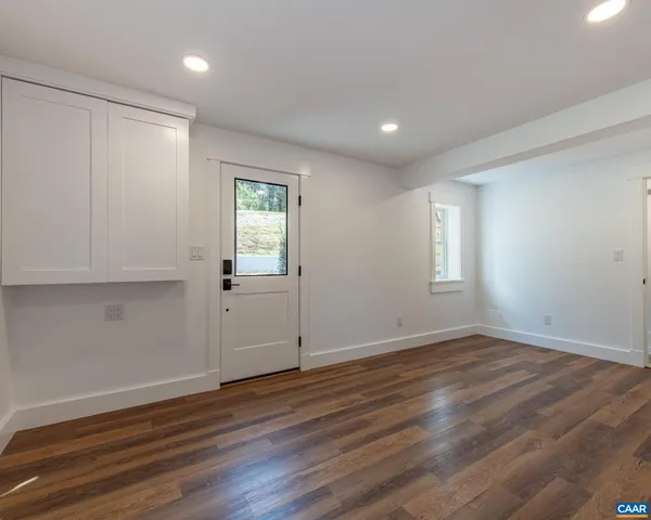 $2,400,000 | 49 Canterbury Road, Charlottesville, VA 22903