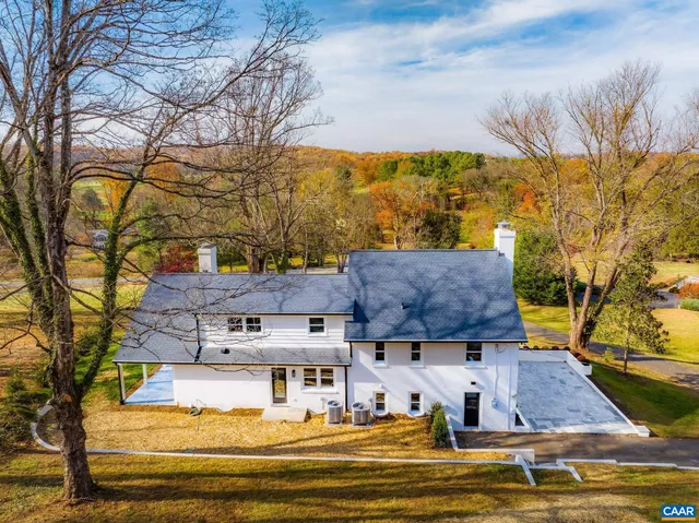 $2,400,000 | 49 Canterbury Road, Charlottesville, VA 22903