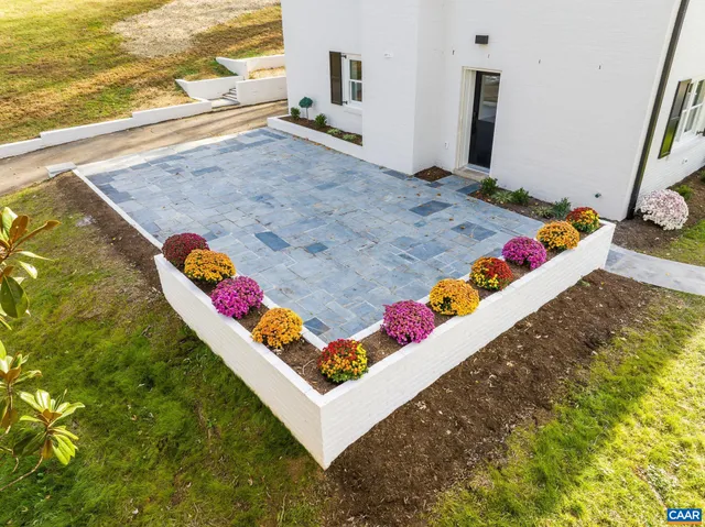 $2,400,000 | 49 Canterbury Road, Charlottesville, VA 22903