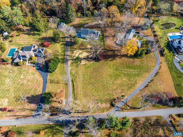 $2,400,000 | 49 Canterbury Road, Charlottesville, VA 22903