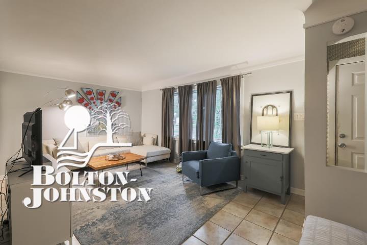 20735 Marter Road Grosse Pointe, MI 48236 - Photo 6 of 30 50055988-5.JPG