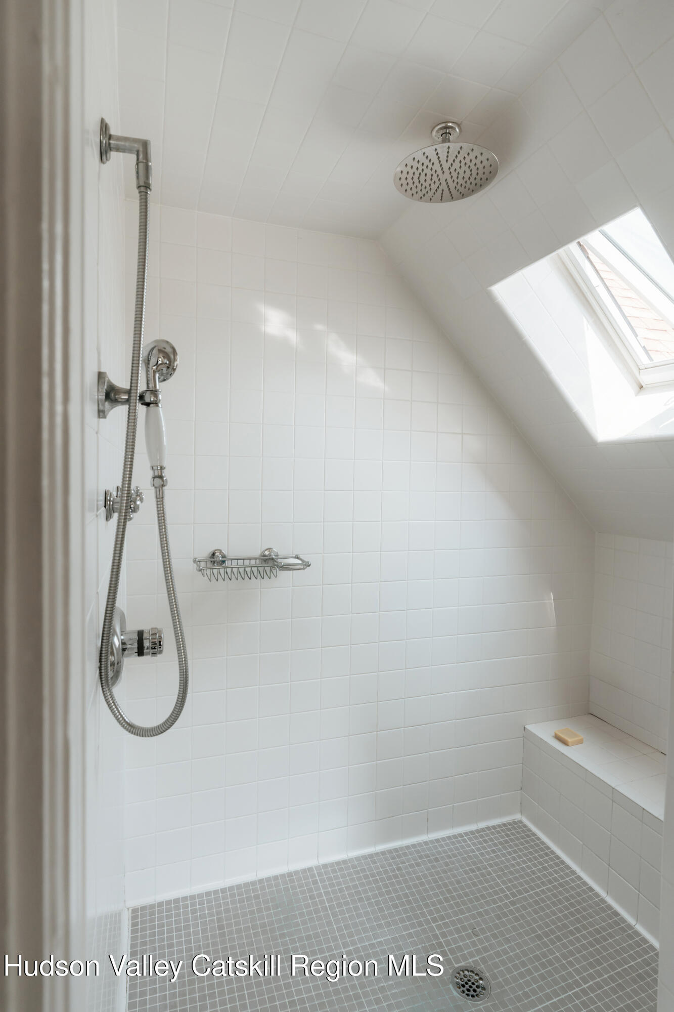 91 Old Hankins Road Callicoon, NY 12723 - Photo 37 of 41 a bathroom with a bath tub