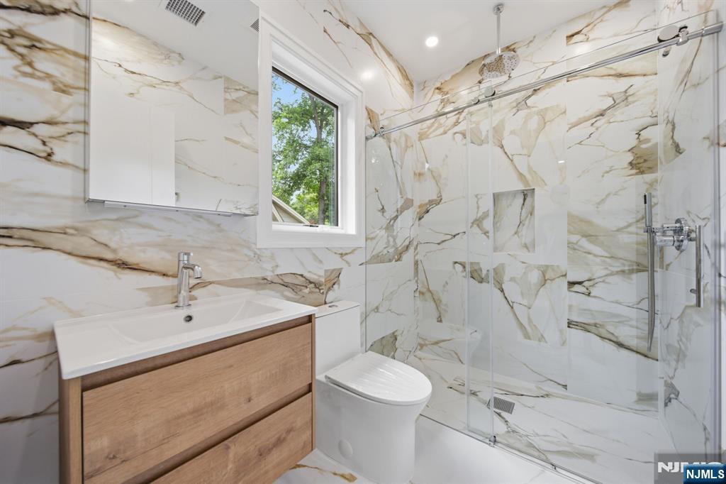 224 Riveredge Road Tenafly, NJ 07670 - Photo 19 of 39 Gallery Image 19