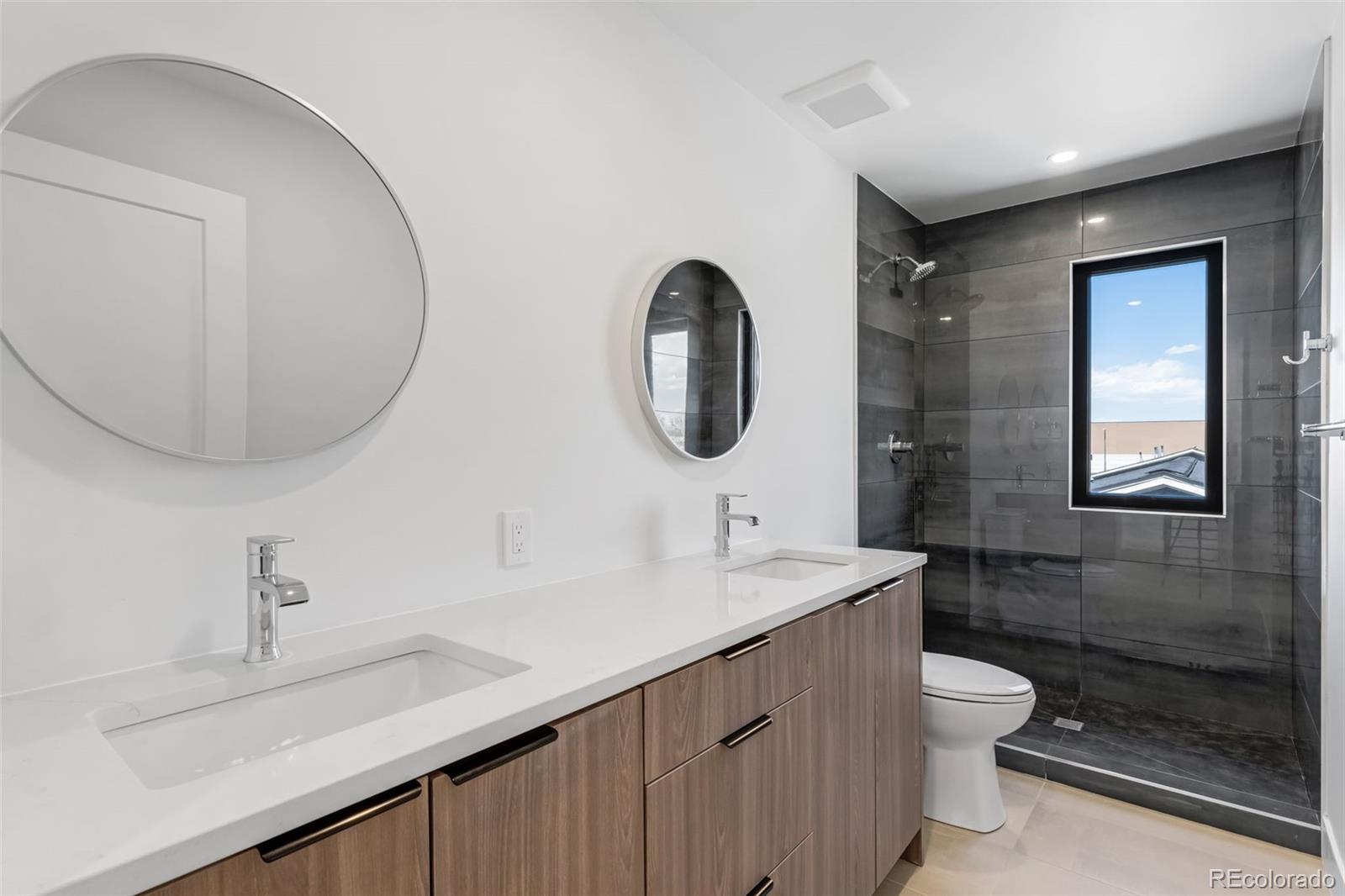 1446 Stuart Street Denver, CO 80204 - Photo 22 of 33