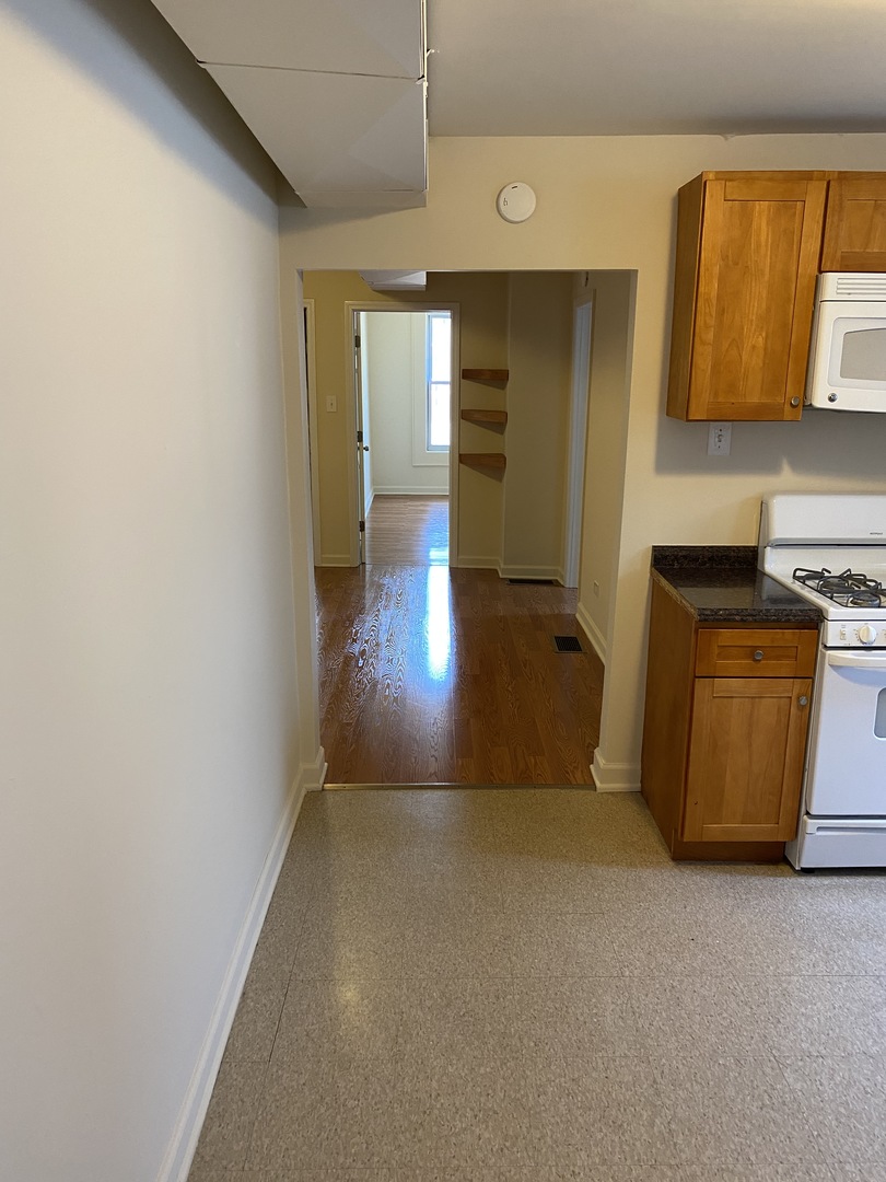 1839 South Racine Avenue Chicago, IL 60608 - Photo 25 of 26 Gallery Image 25