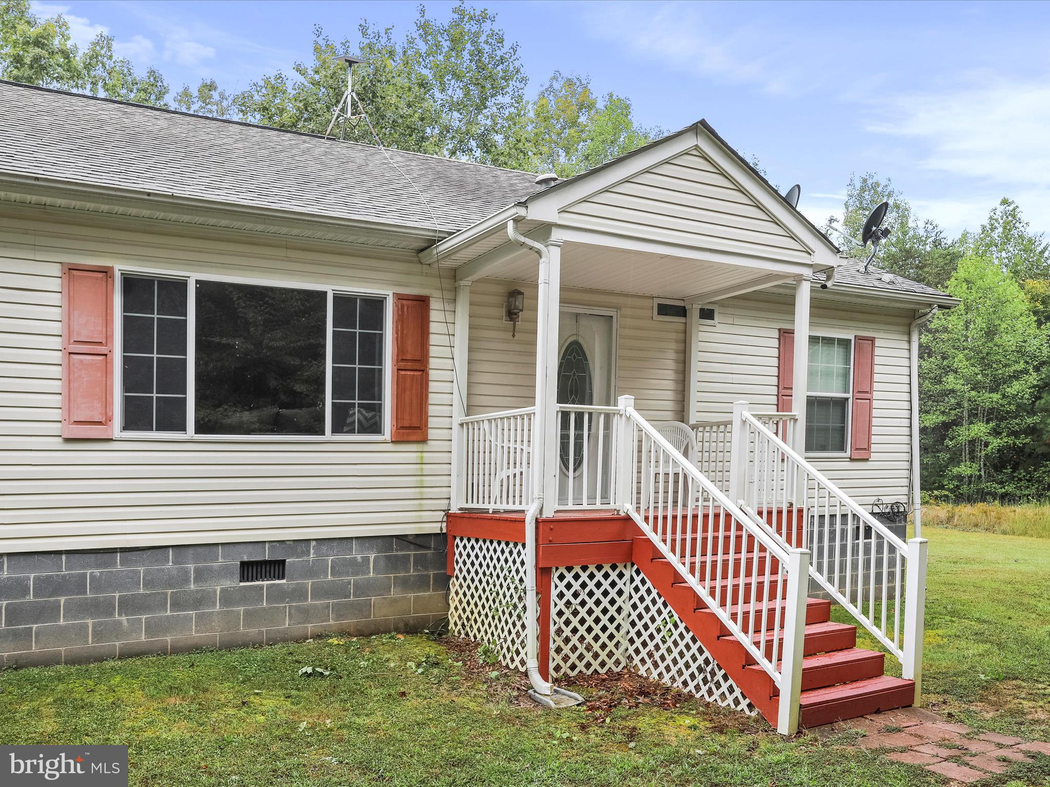 32257 Indiantown Road Locust Grove, VA 22508 - Photo 4 of 38