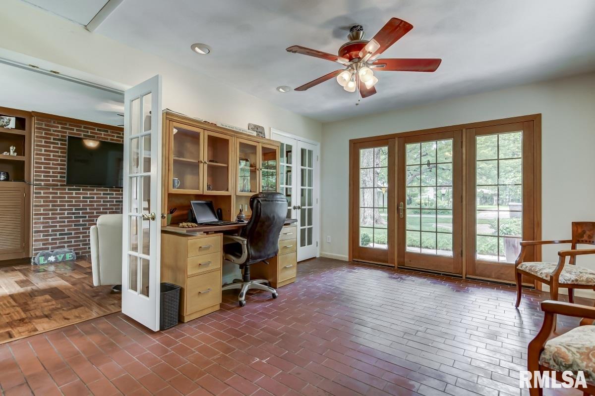 2148 Cherry Road Springfield, IL 62704 - Photo 34 of 45