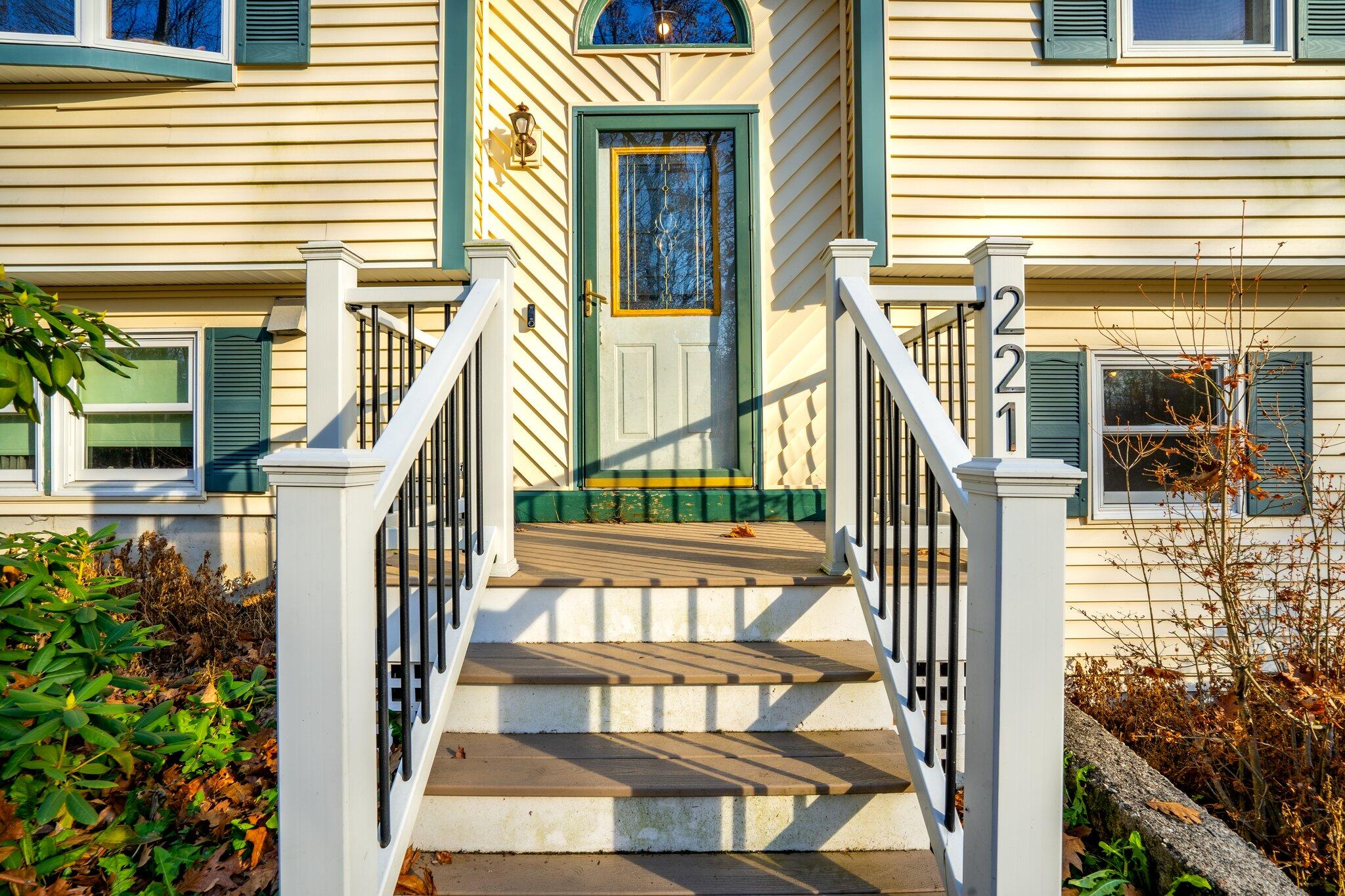 221 Frost Road Lyman, ME 04002 - Photo 4 of 41 Entry