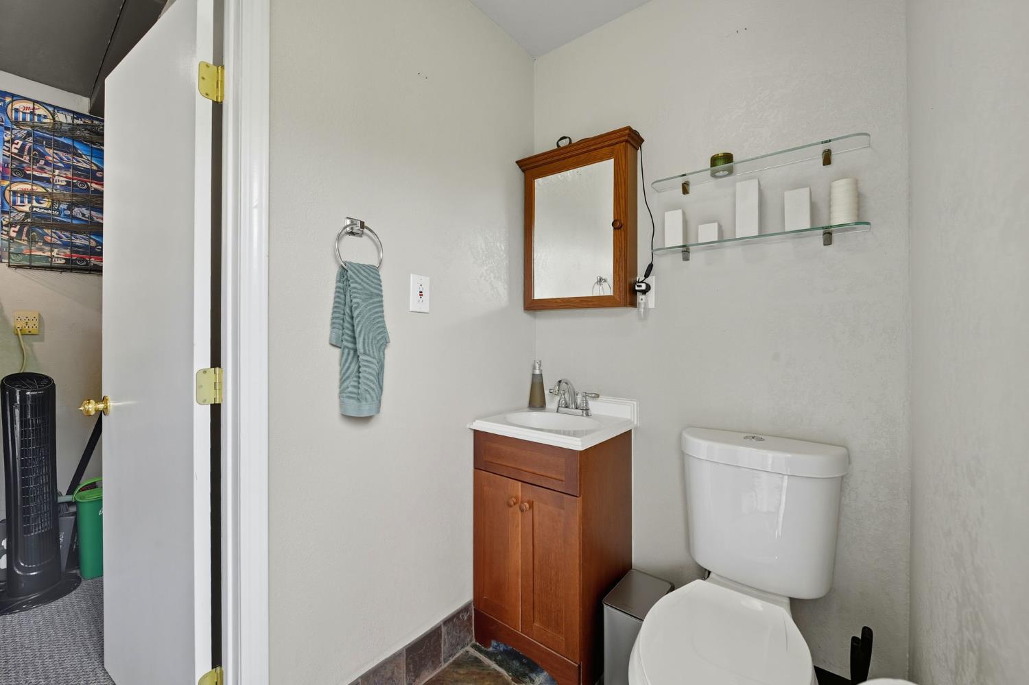 5343 Maui Way Fair Oaks, CA 95628 - Photo 32 of 40