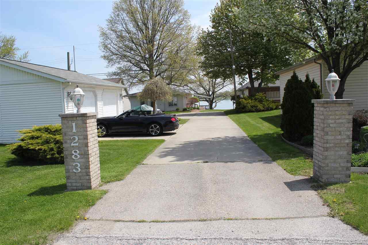 1283 River Road St. Clair, MI 48079 - Photo 60 of 94 31347827-61.JPG