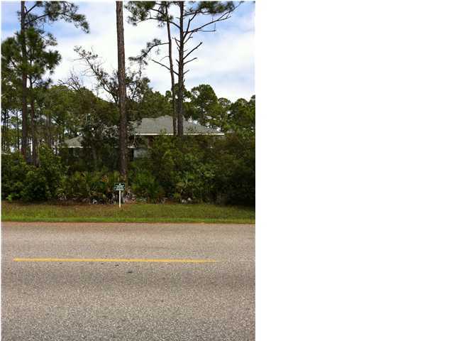 552 Shipwreck Road Santa Rosa Beach, FL 32459 - Photo 1 of 3 a view of a yard in front of a house