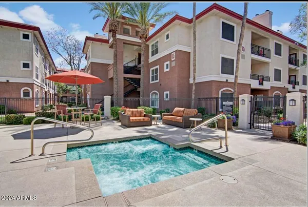 $1,170 | 411 East Indian School Road, Unit 1W, Phoenix, AZ 85012