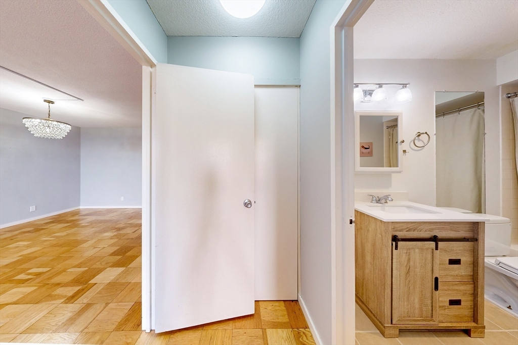 77 Pond Avenue, Unit 1207 Brookline, MA 02445 - Photo 11 of 33