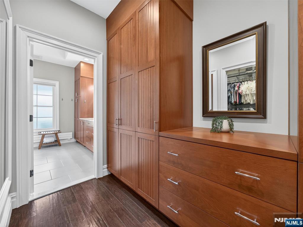 444 Lake Road Wyckoff, NJ 07481 - Photo 25 of 50