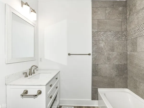 $1,600 | 2645 North College Avenue, Unit A, Indianapolis, IN 46205